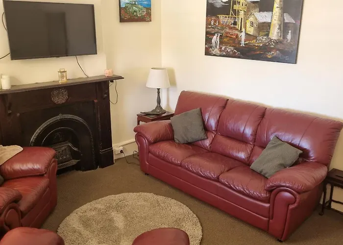 Charming 100 Yr Old Cottage In The Heart Of Moonta