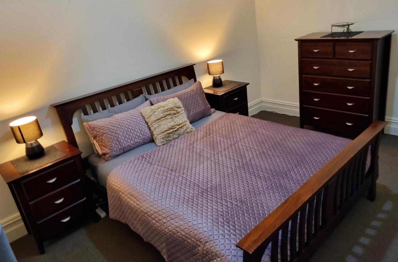 Holiday home Charming 100 Yr Old In The Heart Of