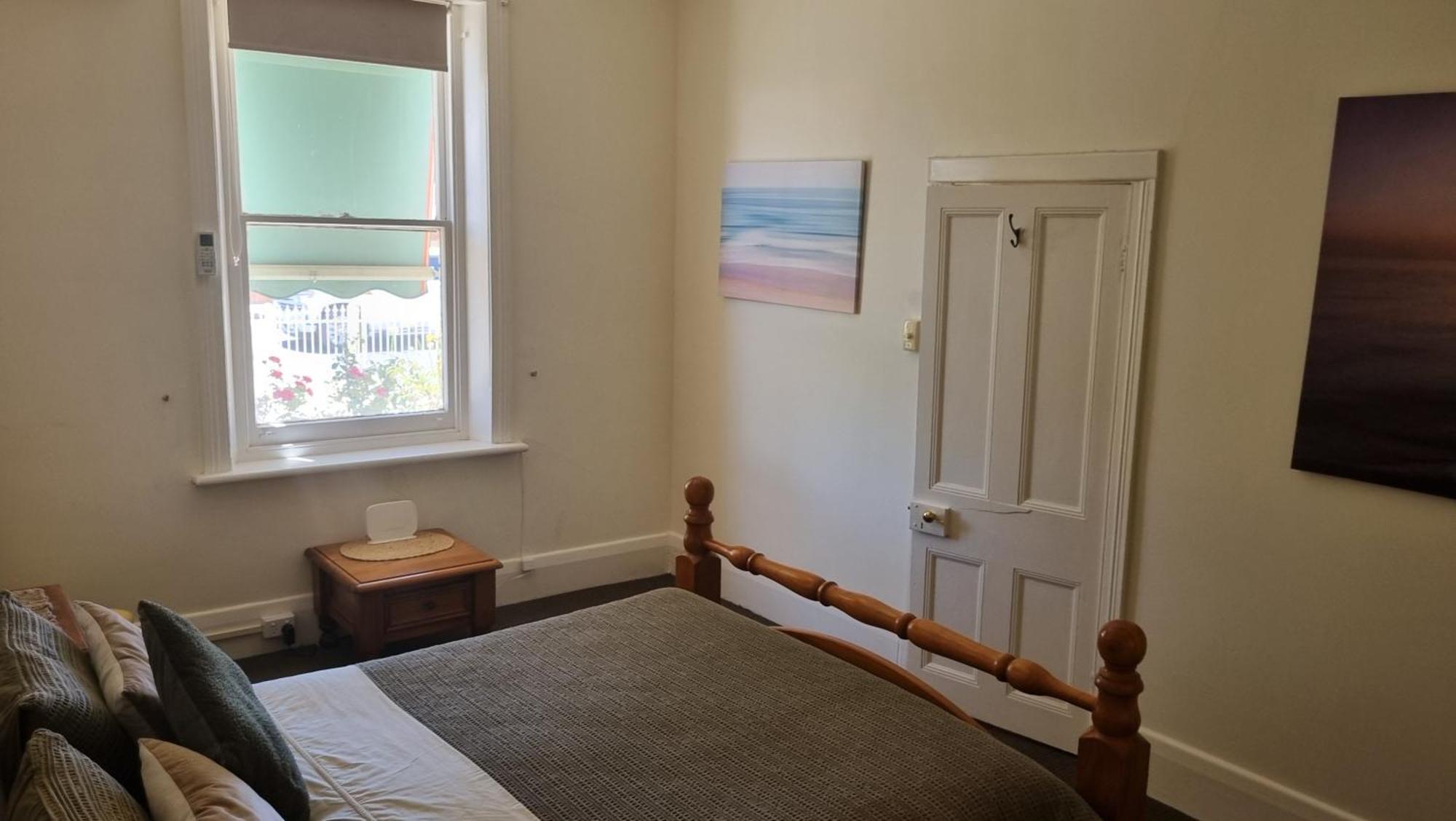 Charming 100 Yr Old In The Heart Of * Moonta